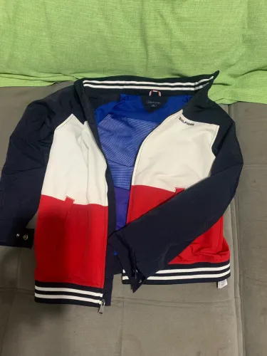 tommy hilfiger velejador