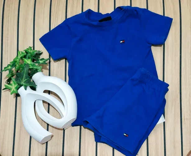 Conjunto TOMMY E CAMISA TOMMY (VESTEM DE 6 A 9 MESES)