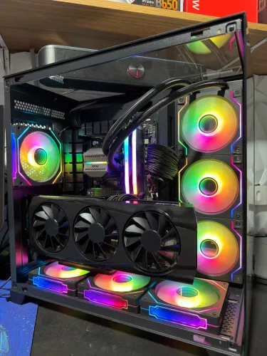PC AM5 Ryzen 7 9800X3D 32GB RX 9070XT16GB - R$ 14.199 PIX