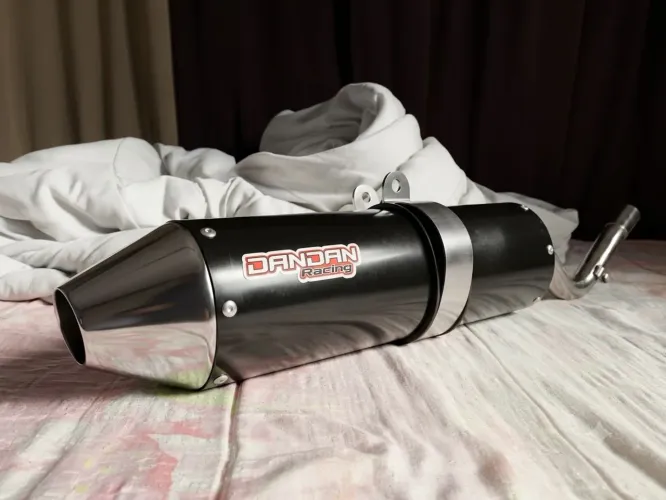 Escapamento XRE 300 CONSERVADO 