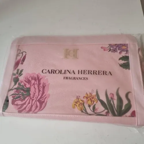 Combo Necessaire CH + Mini Chaveiros Prada