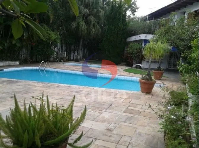 Jardim Guedala, casa em rua fechada!