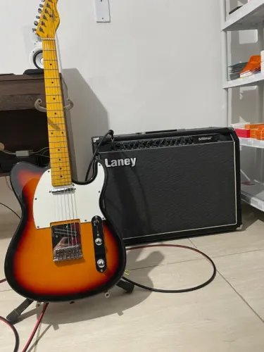 Amplificador Laney LV300 Twin