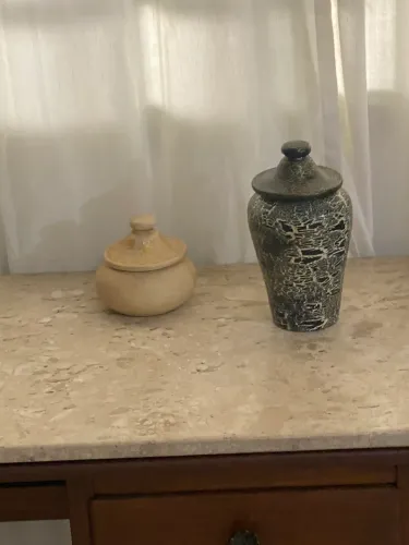 : Par de Potes de Cerâmica Decorativa com Tampa - Desapego Mudança