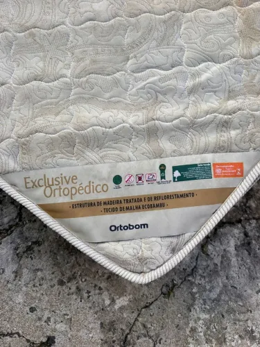 COLCHAO ORTOPÉDICO ORTOBOM EXCLUSIVE PREMIUM