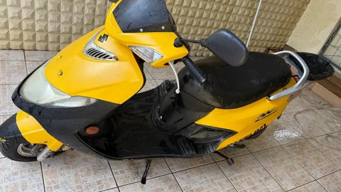 Suzuki AN 125 Burgm 2009
