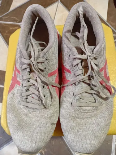 Tênis Asics Streetwise