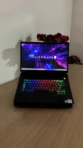 Notebook Dell Alienware i7 RTX 2080 16Gb 2,1Tb SSD FHD Retroiluminado RGB(Garantia)