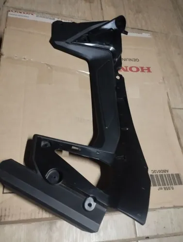 Complemento aba tanque XR 300 tornado
