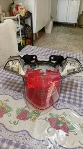 Lanterna traseira da biz