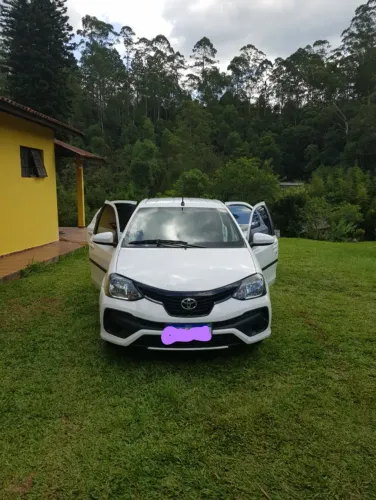 Toyota Etios X 1.3 Flex 16V 5P Mec. 2019