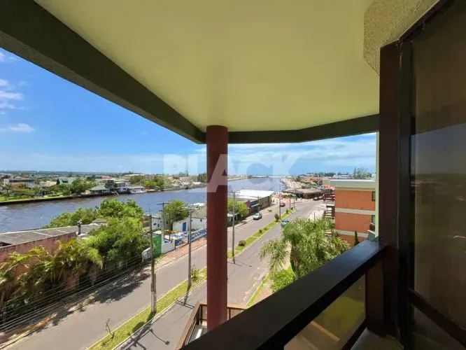 Apartamento à venda em Torres RS na beira do Rio com vista mar