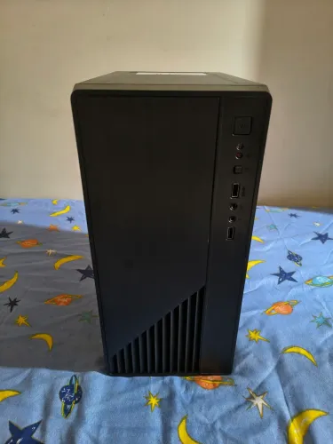 i5 2120 SSD120 gabinete novo. Só falta colocar memória.