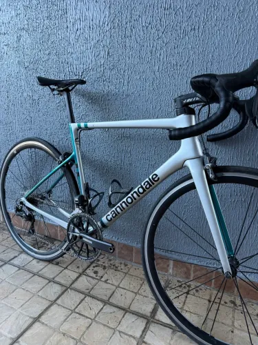 Supersix evo grupo ultegra eletrônico