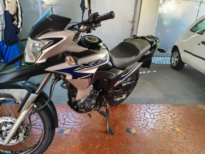 XRE 190 com ABS (R$16.500)