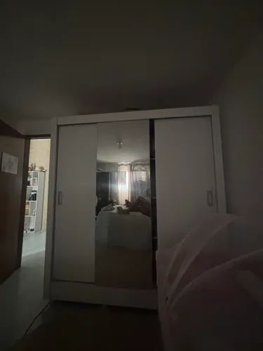 Vendo guarda roupa semi novo