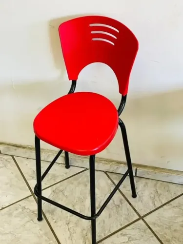 BANQUETAS ALTAS E REFORÇADAS NOVAS