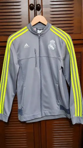 jaqueta Adidas Real Madrid Anthem da temporada 2015-16