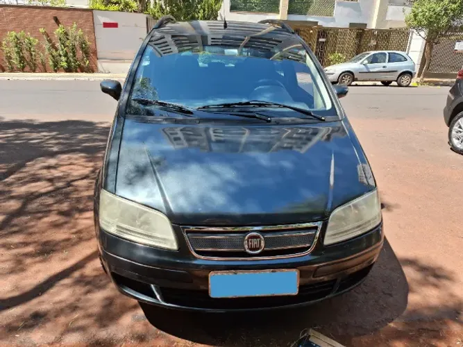 Fiat Idea ELX 1.4 MPI Fire Flex 8V 5P 2010
