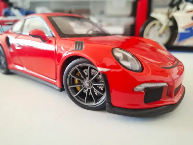 Miniatura Porsche GT3 RS-1:24! Magnífica!!!