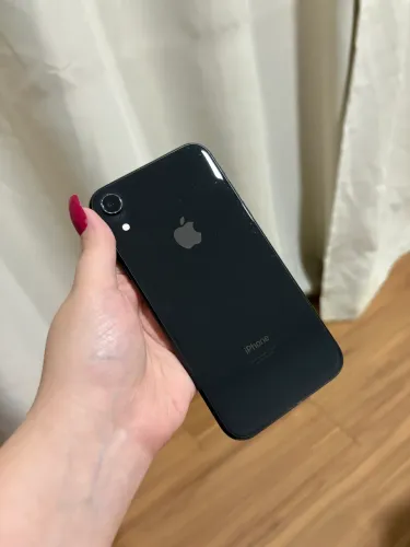 iPhone Xr- 128gb