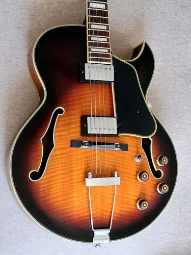 Guitarra Ibanez AKJ95 Expressionist Flamed Maple