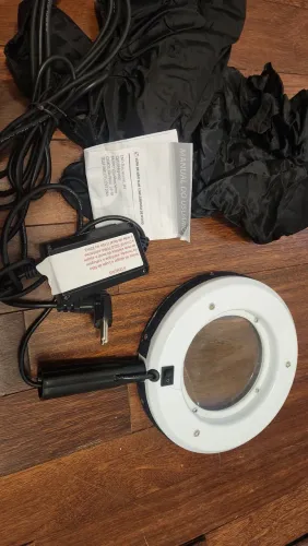 Lâmpada de Wood com lupa de Mão Estek