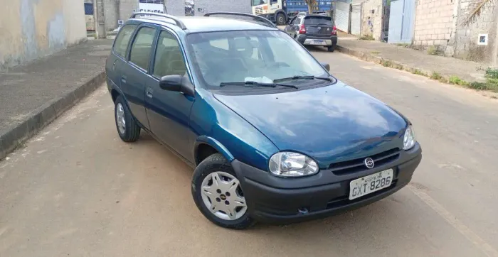Chevrolet Corsa Wagon GL 1.6 MPFI 4P 1999