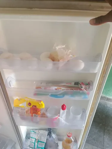 Vendo essa linda geladeira Electrolux
