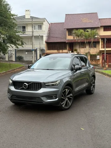 Volvo XC40 T-5 R-design 2.0 252cv AWD 2019