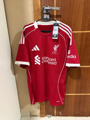 Camisa do Liverpool original nunca usada tamanho M.