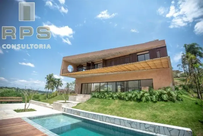 Casa de Luxo em Condomínio na Fazenda Dona Carolina, Itatiba-SP: 4 Quartos, 4 Suítes, 3 Sa