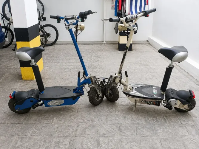 Vendo Patinete Elétrica 100W 36V