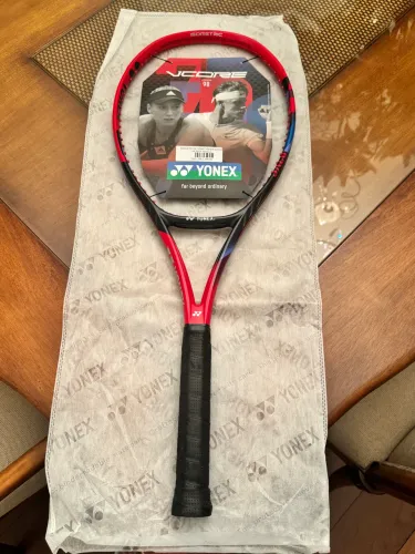 Raquete yonex vcore 98 L3