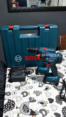 Kit Profissão parafusadeira/Furadeira e Chave de impacto Bosh