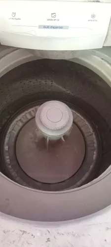 Vendo máquina de lavar funcionando tudo testo na hora