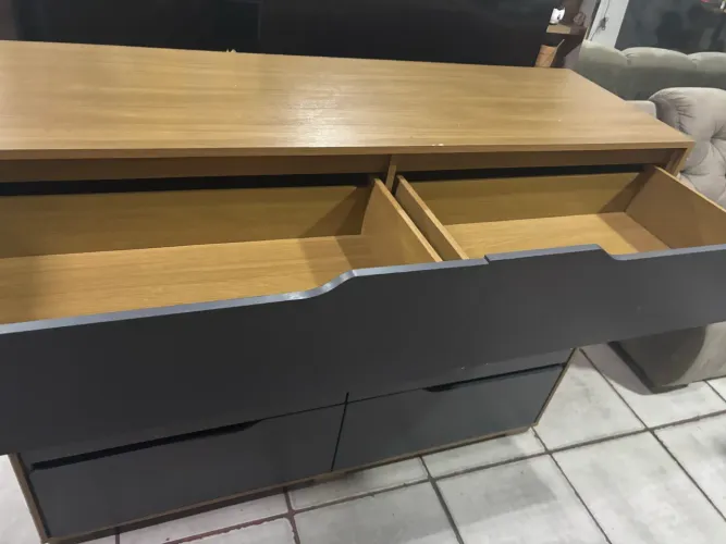 Cômoda 8 gavetas