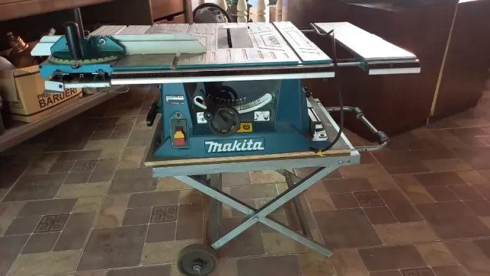 serra esquadrejadeira makita