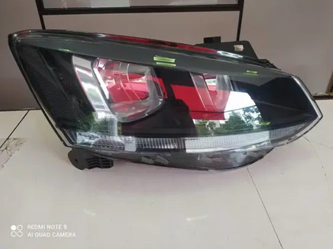 Farol Direito Fox Space Fox Friso Preto 2015 A 2021# Direito/passageiro
