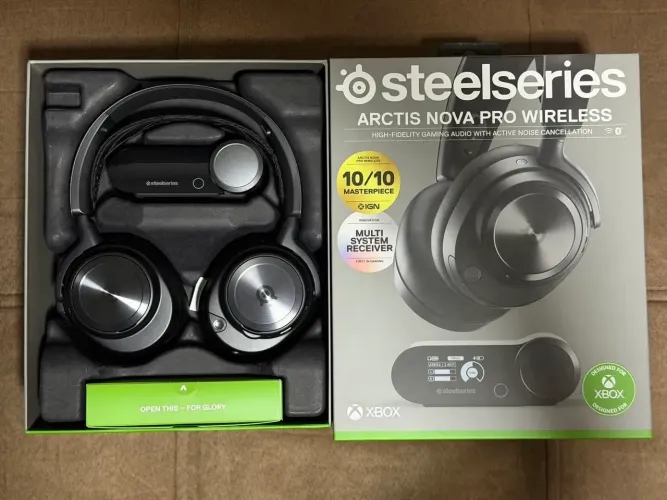 SteelSeries Arctics Nova Pro Wireless