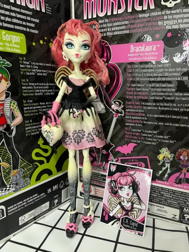 Monster high cupido