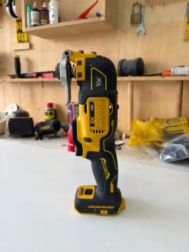 Multiferramenta oscilante Dewalt