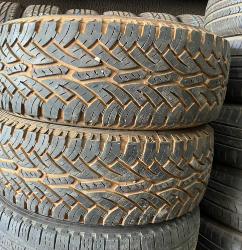 Par de pneus 16 Oroch , Duster 215/65 R16 Continental semi novos 
