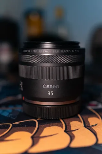 Lente Canon 35mm 1.8 RF Macro