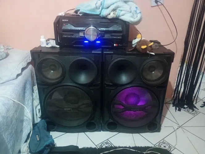 Som Sony 2000 volt