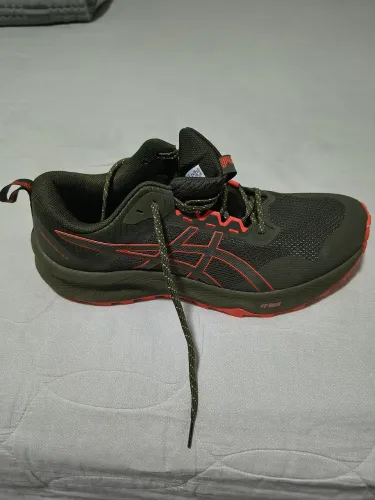 Oportunidade tênis Asics trabuco terra 3 