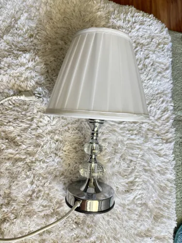 Abajur de Mesa Decorativo - Funcionando | Design Elegante