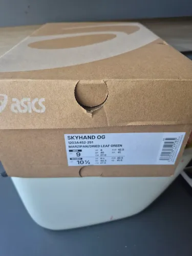 Asics Skyhand novo tam 40