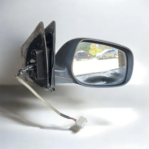 Retrovisor Toyota Corolla lado direito 2010 eletrico s/ seta 