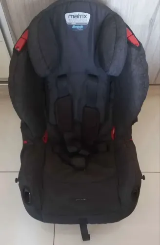 Vendo cadeirinhas burigotto matrix evolution k 0-25kg